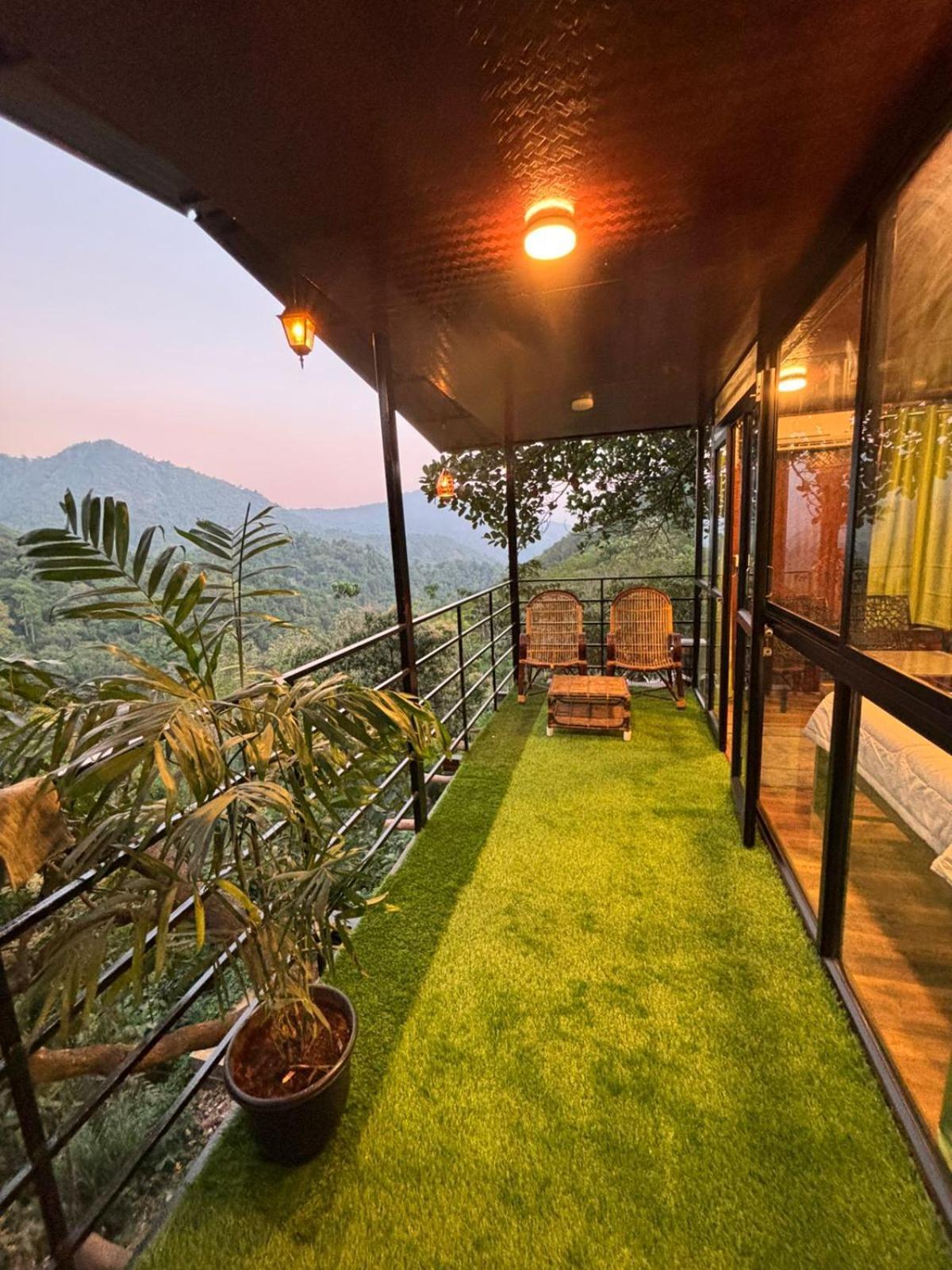 Holistic Stay Eco-Resort & Ayurvedic Retreat Paithalmala Exterior photo